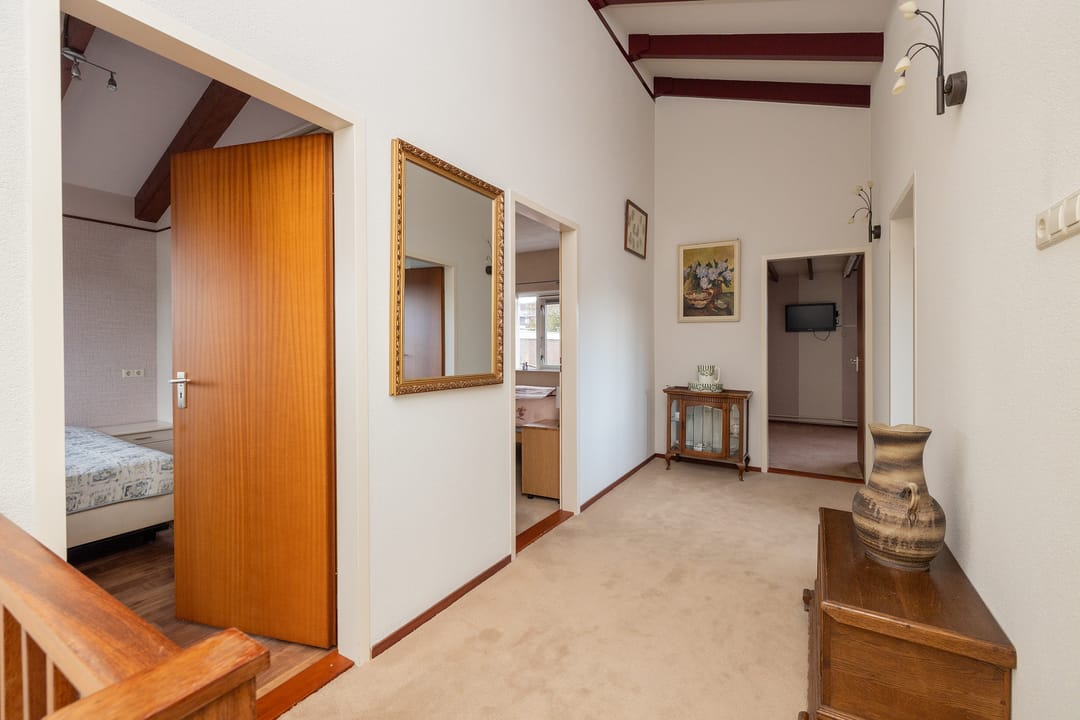Charming detached family home with spacious garden in Kwintsheul centre — 17
