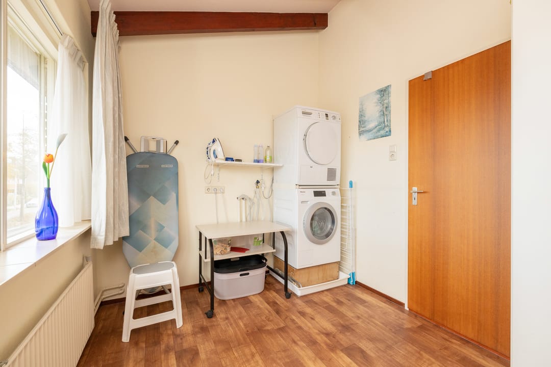 Charming detached family home with spacious garden in Kwintsheul centre — 32