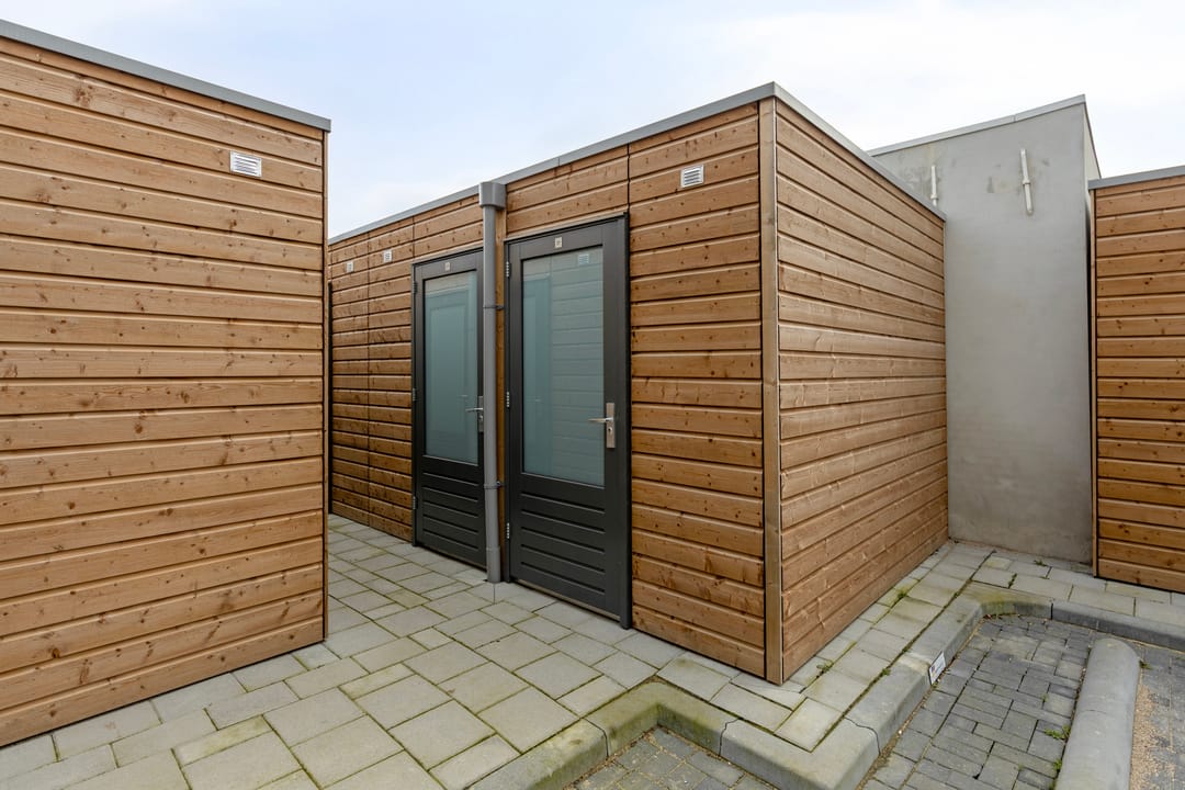 Modern ground-floor apartment with A+++ energy label in the heart of Steenbergen — 32