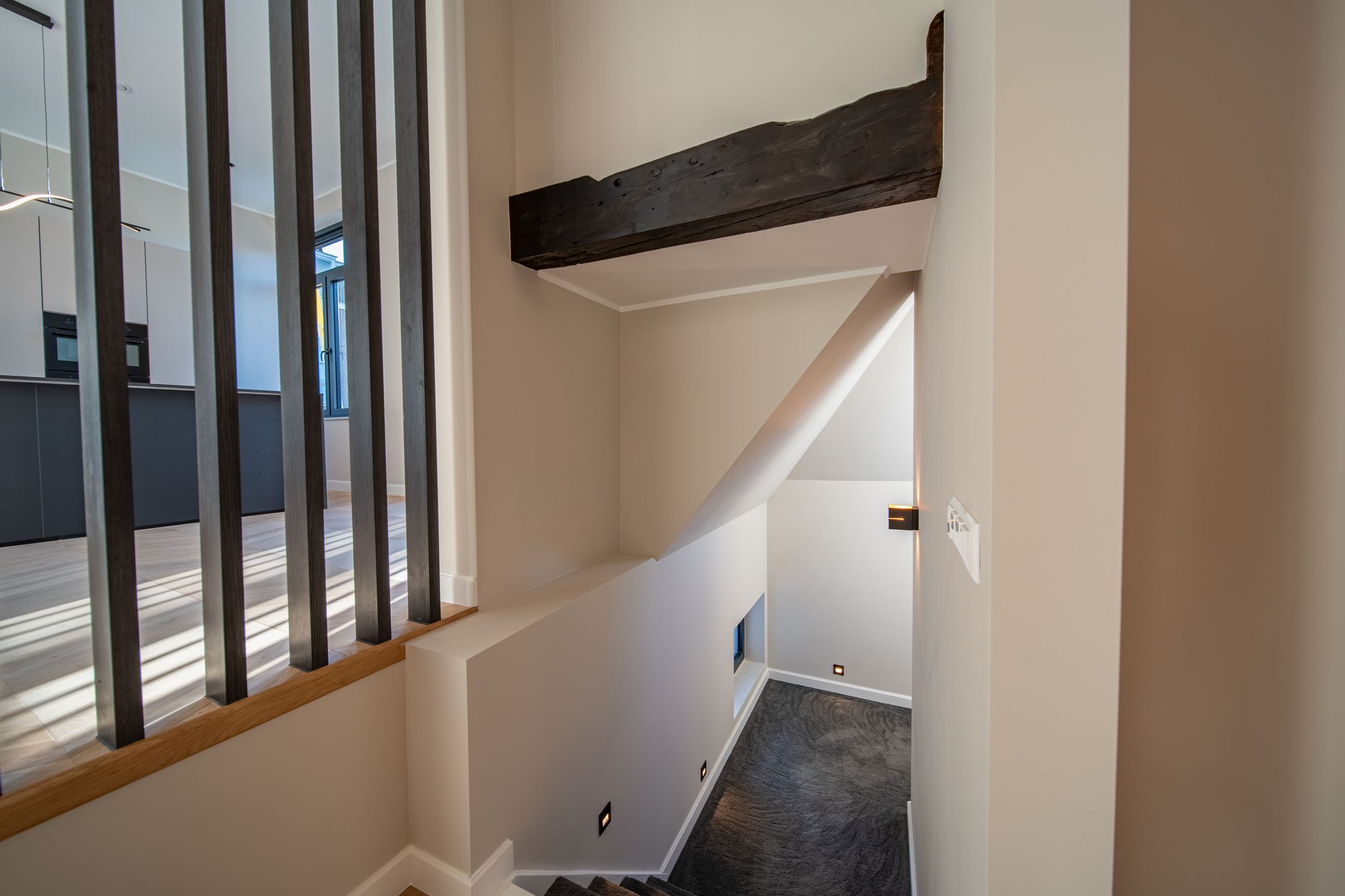 Photo 6 of Hartogstraat 9-B