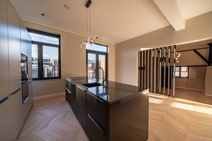 Photo 2 of Hartogstraat 9-B