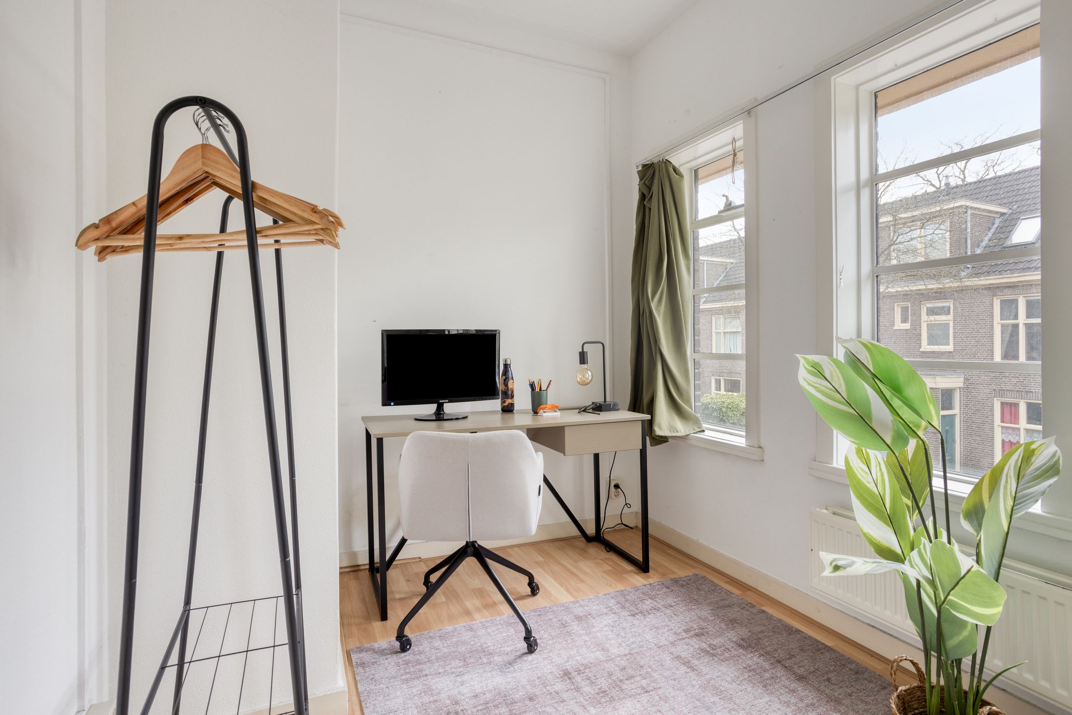 Photo 24 of Louise Henriettestraat 37