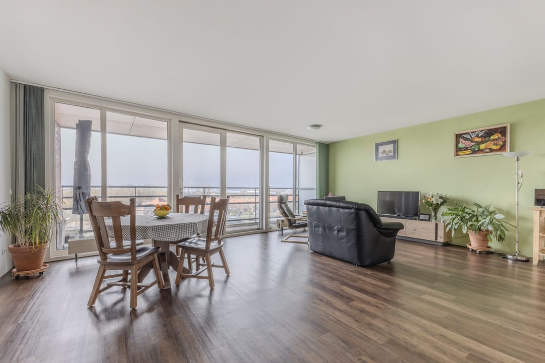 Foto 2 van Conradwerf 126