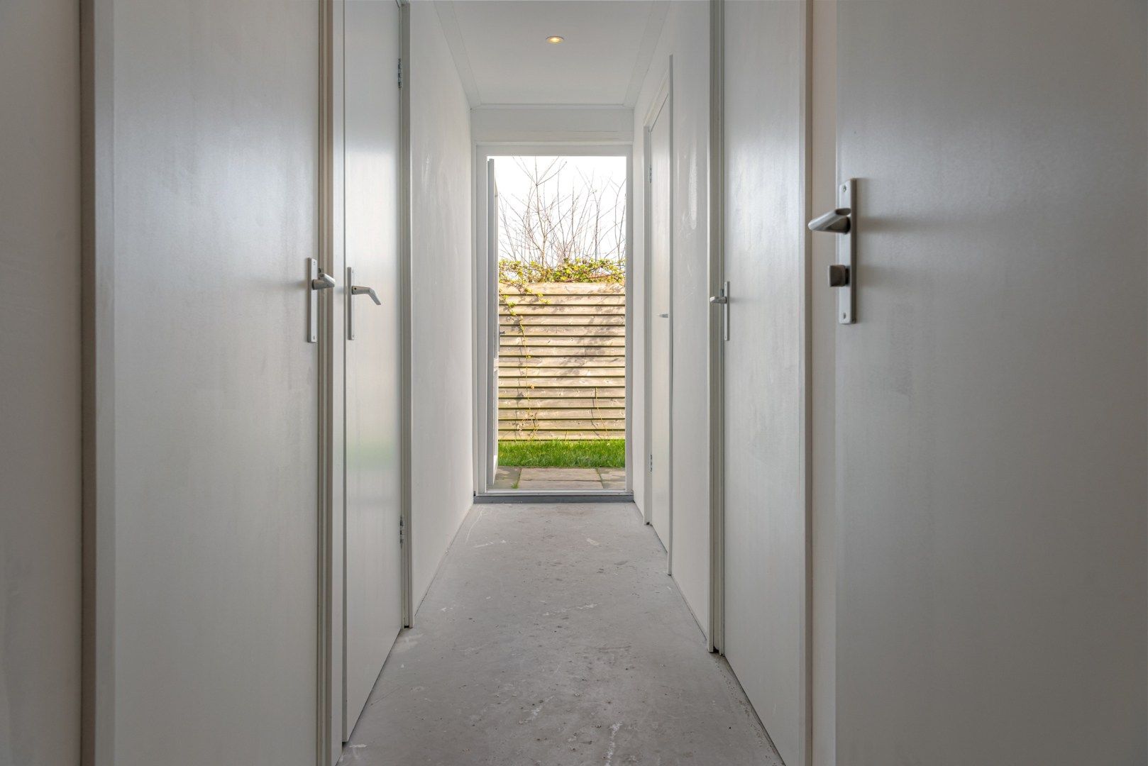 2-bedroom freehold villa in Rohel — photo 4 of 5