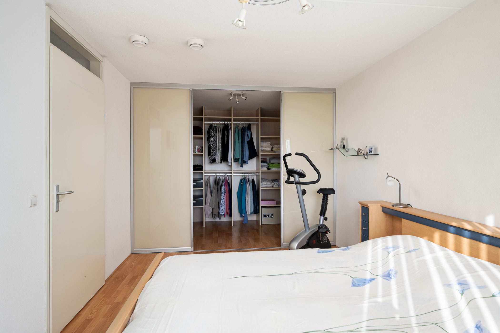 Foto 24 van Avenue Carnisse 159