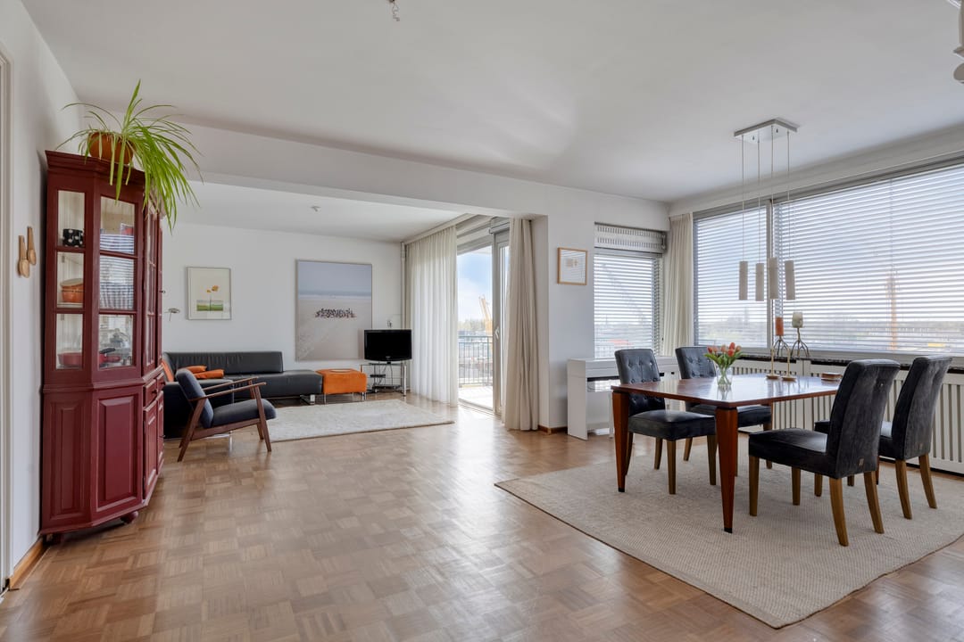 Photo 7 of Meander 129