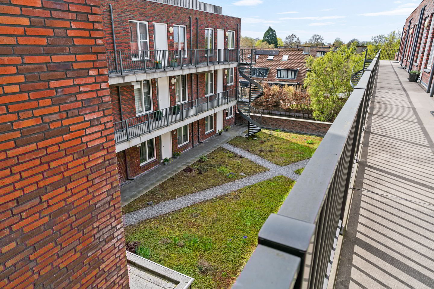 Foto 25 van Spoorlaan 91