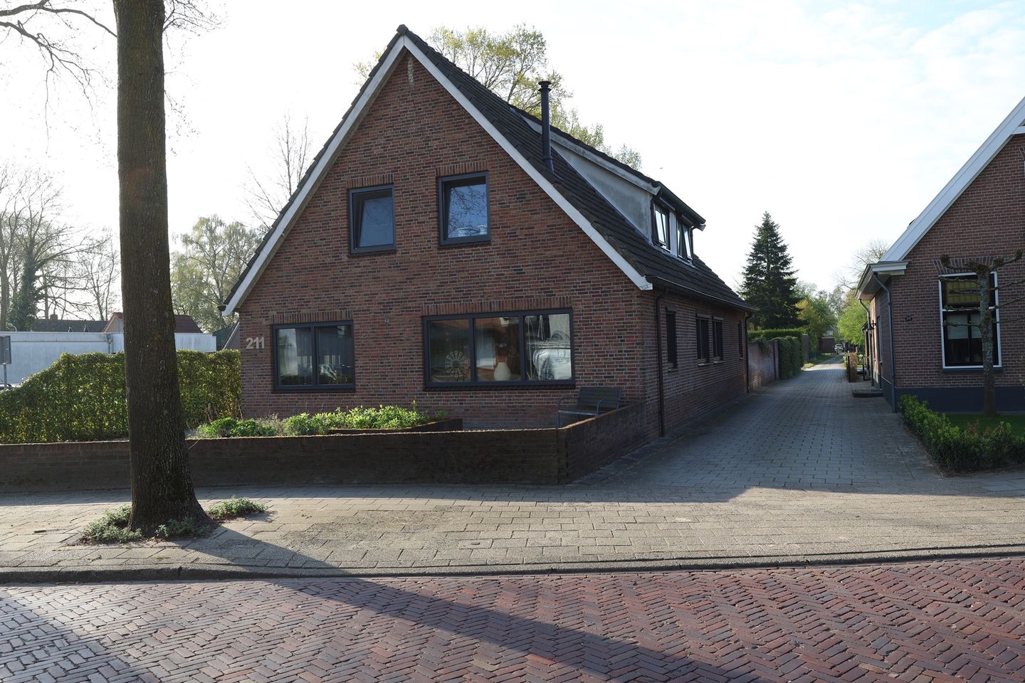 Foto 59 van Westeinde 211
