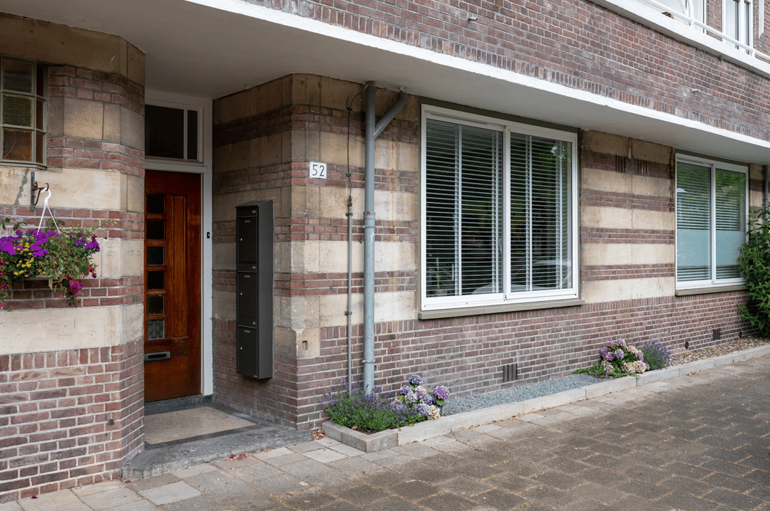 Foto 1 van Van Tuyll van Serooskerkenplein 52-H