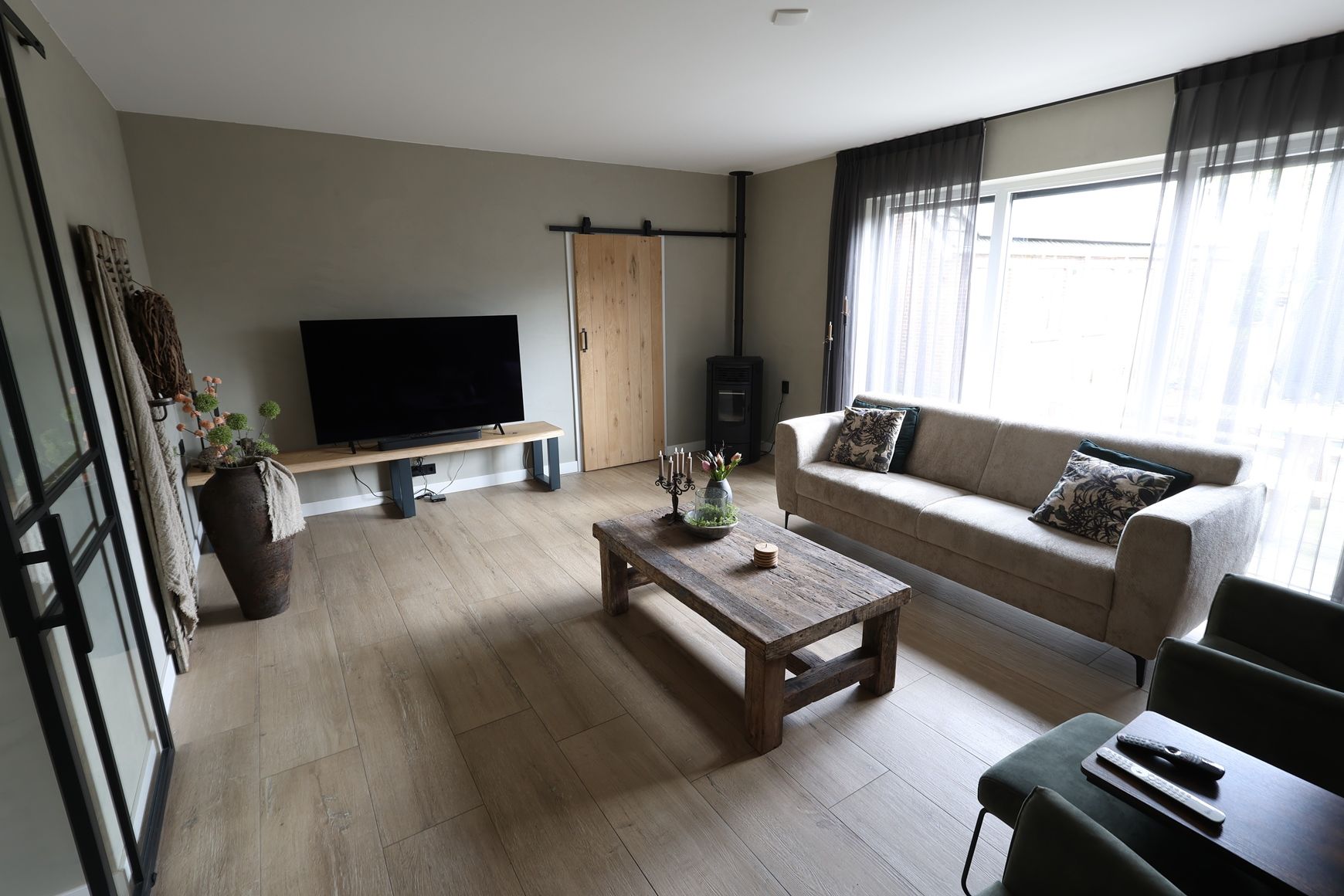 Foto 15 van Westeinde 211