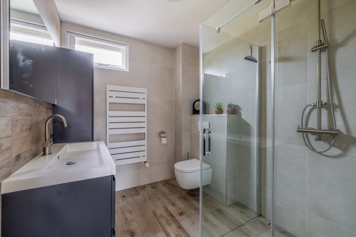 Photo 2 of Willem Klooshove 24