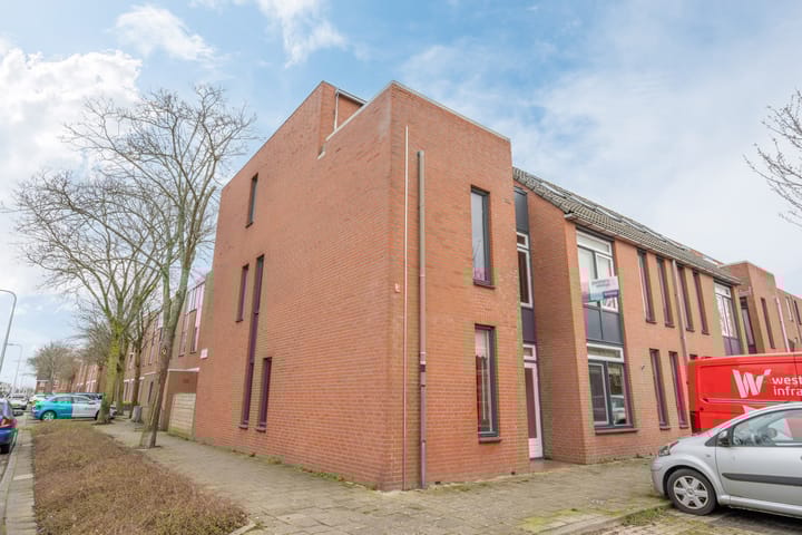 Foto 2 van Schorpioen 7