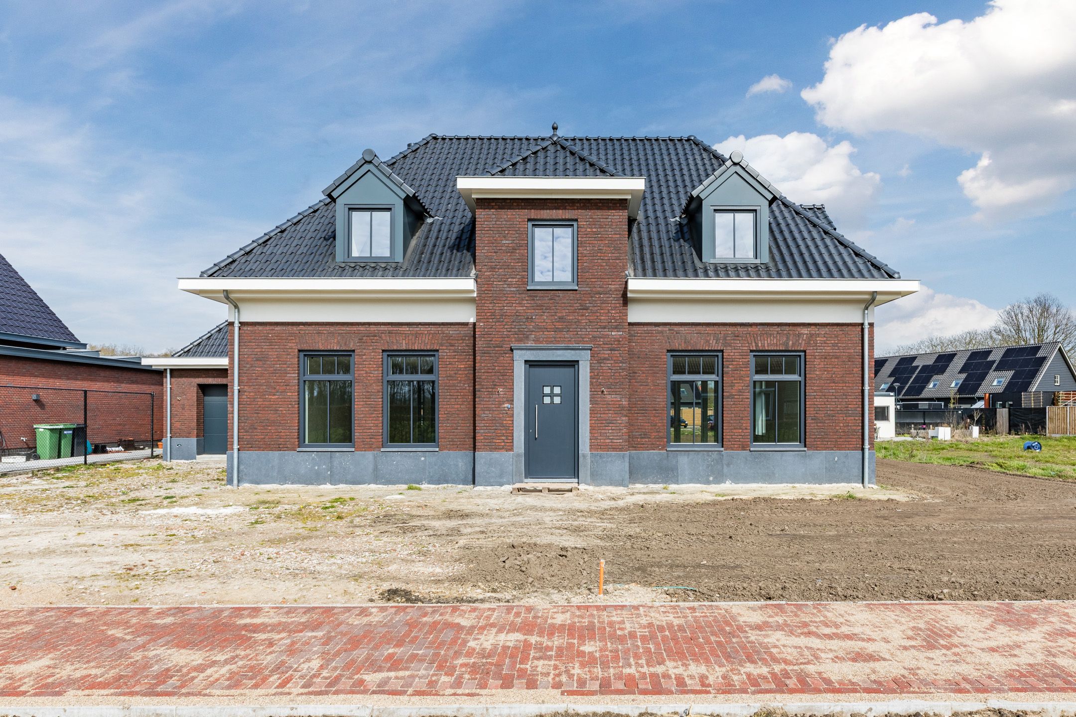 Photo 39 of Mr de la Courtstraat 15-E