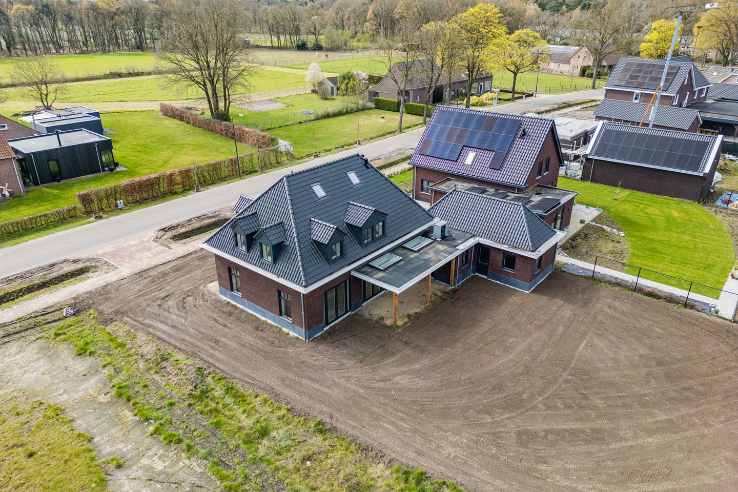 Photo 35 of Mr de la Courtstraat 15-E