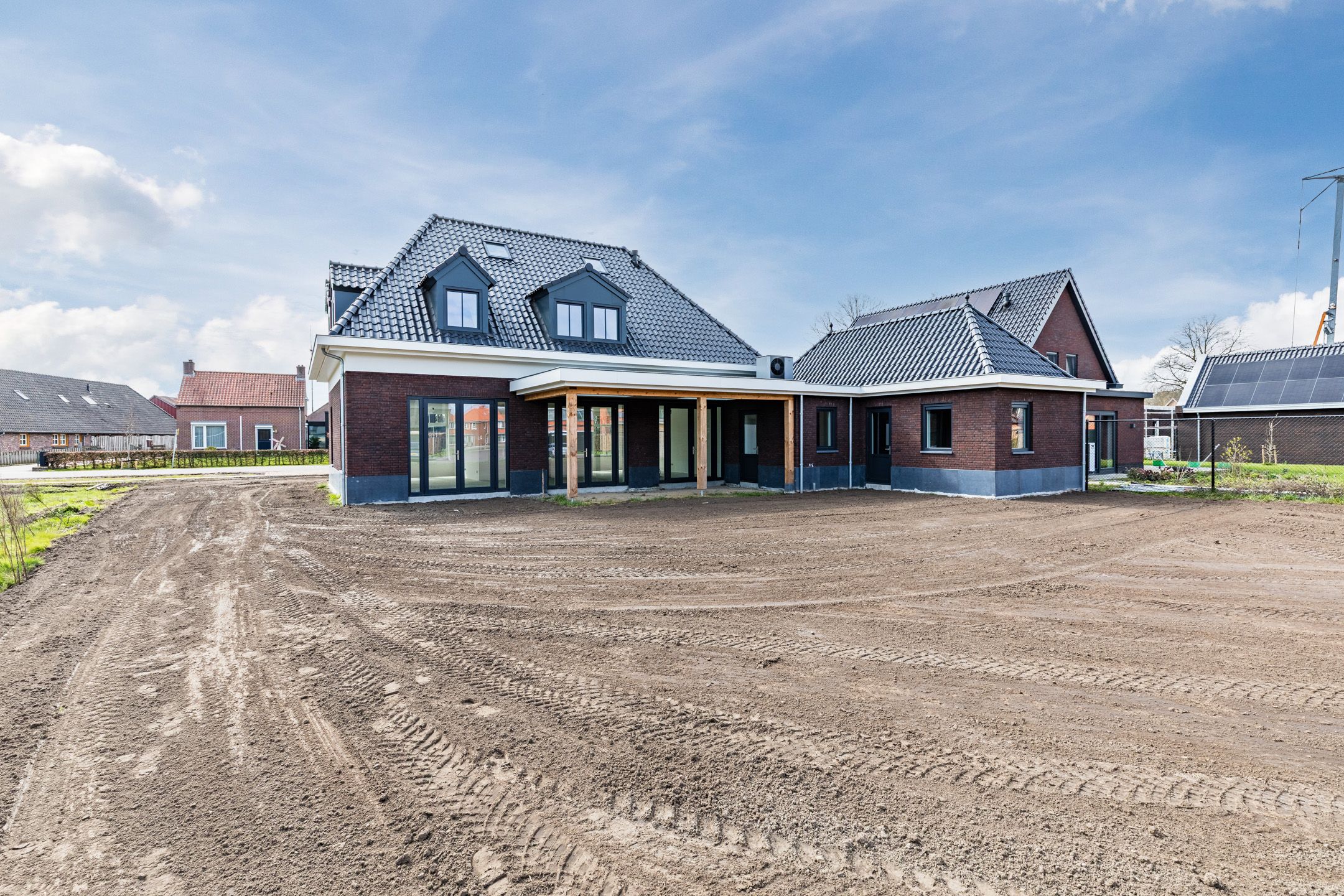 Photo 30 of Mr de la Courtstraat 15-E