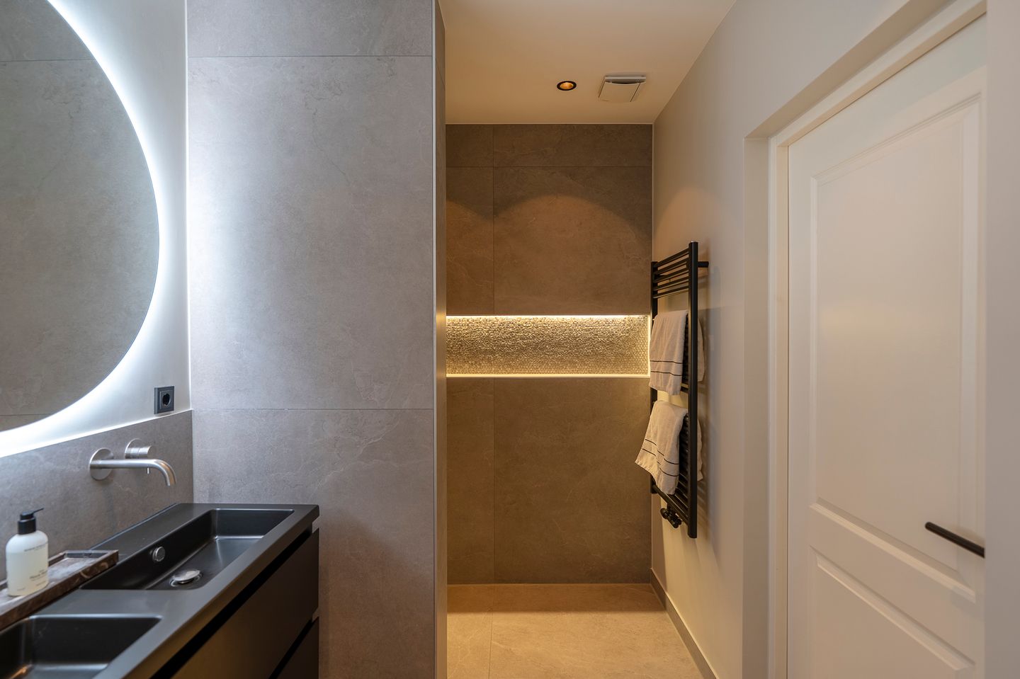 Foto 35 van Edisonstraat 104