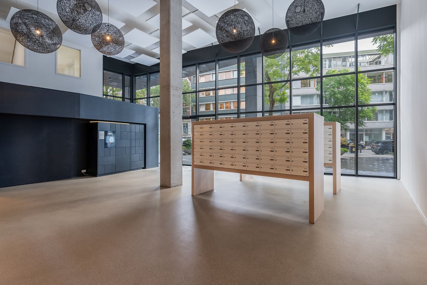 Foto 19 van Van Vollenhovenstraat 3-904