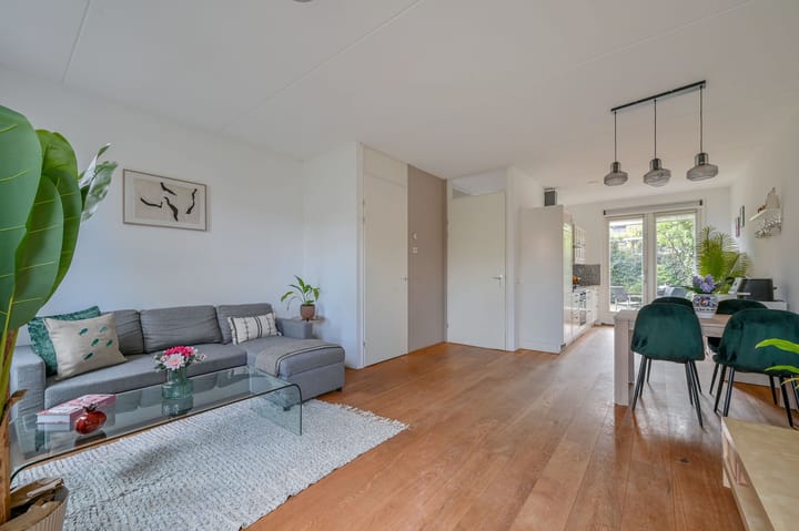 Foto 2 van Straat van Corsica 39