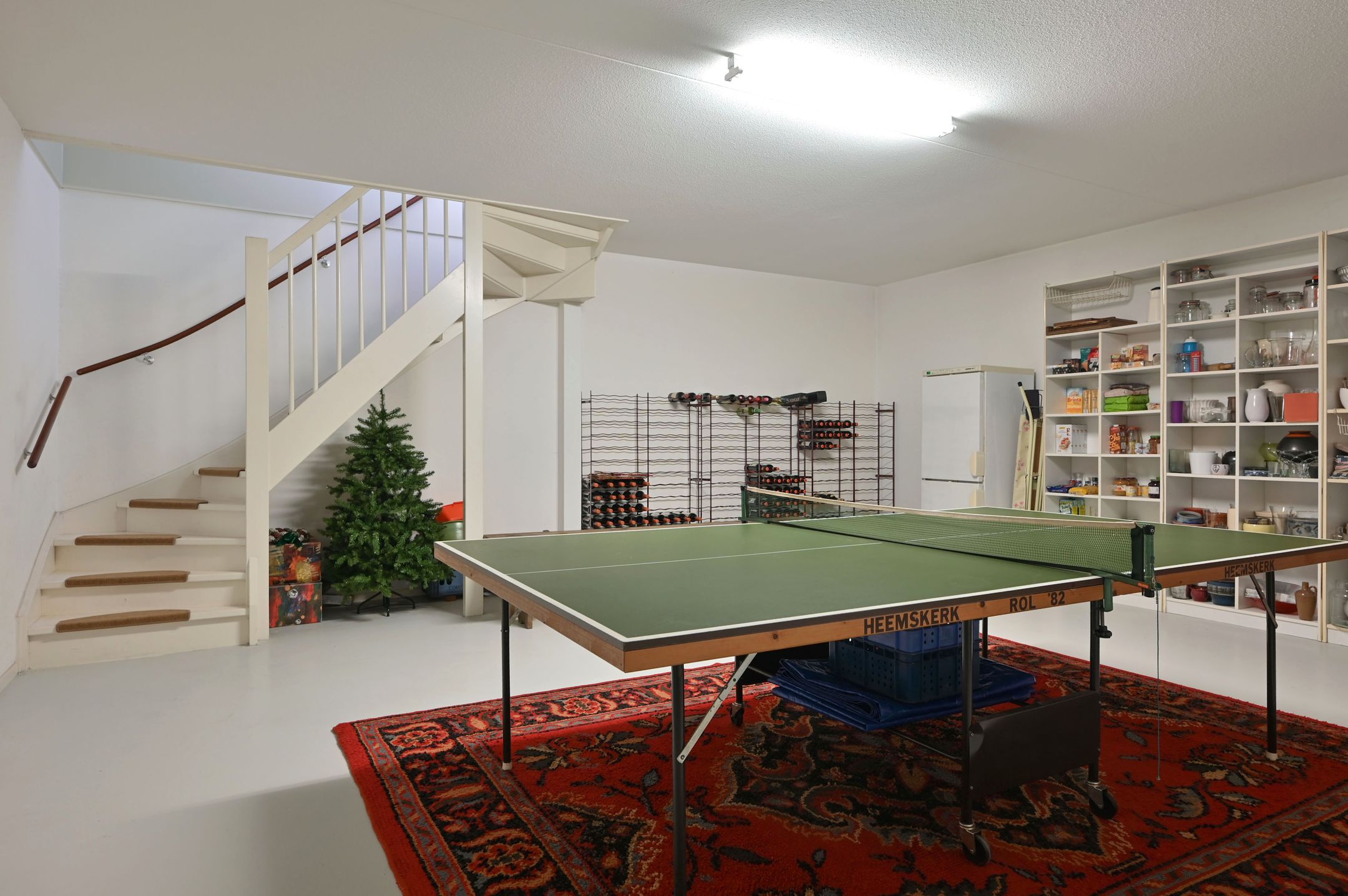 Photo 15 of Van Hogendorplaan 46-D