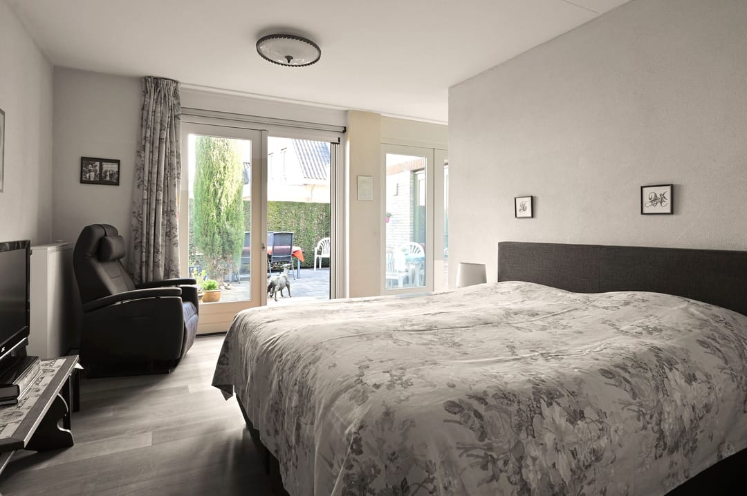 Photo 11 of Van Hogendorplaan 46-D