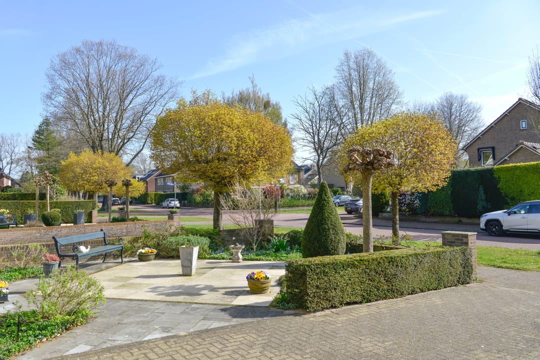 Photo 28 of Van Hogendorplaan 46-D