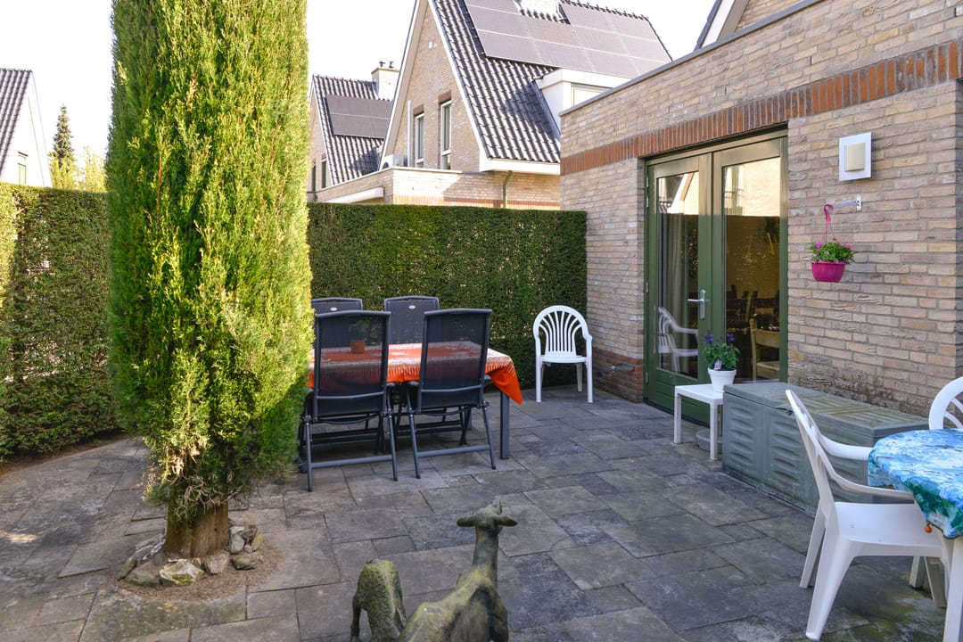 Photo 23 of Van Hogendorplaan 46-D