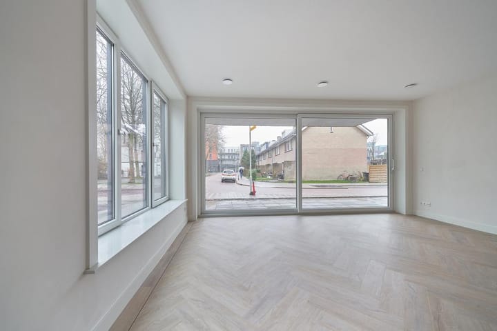 Photo 4 of Dokter van Nieveltweg 3-D