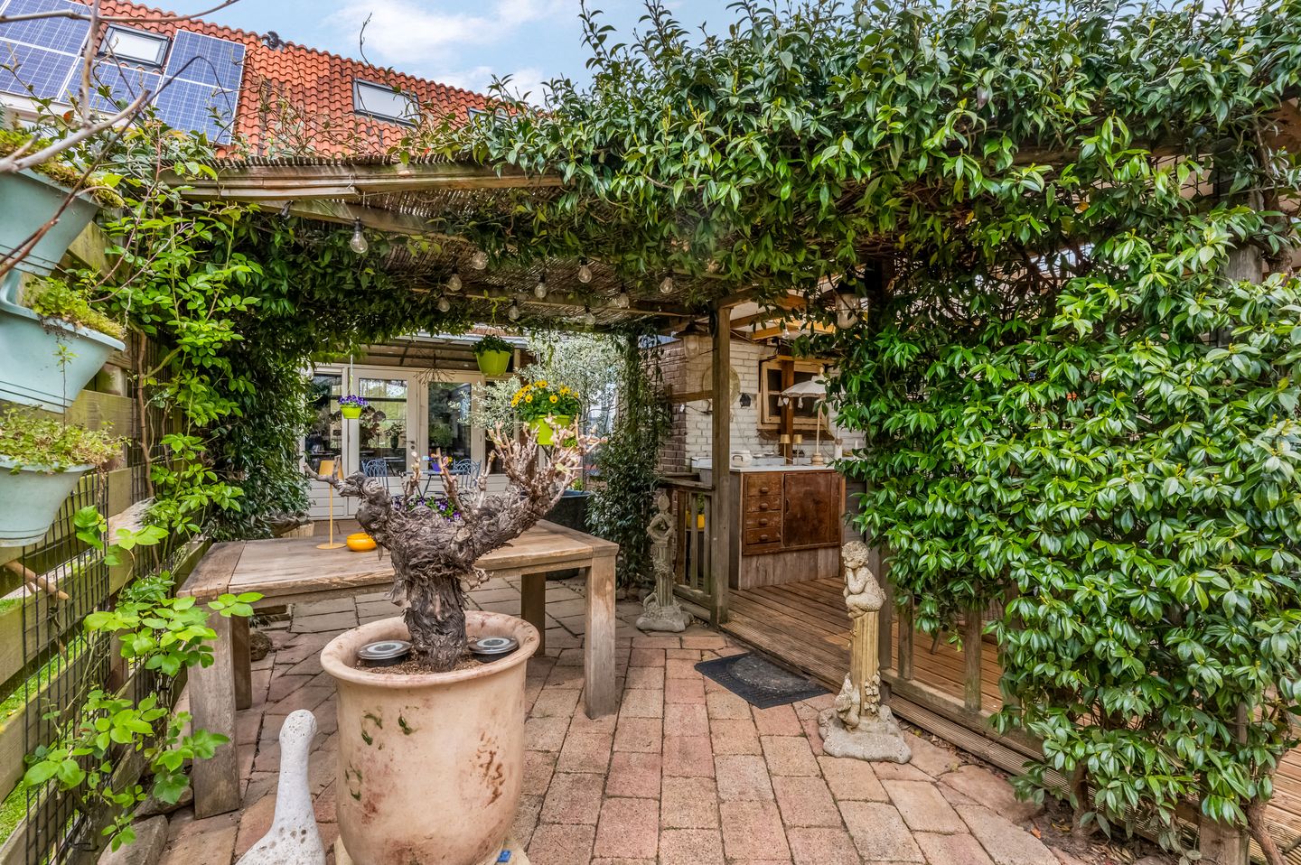 Foto 34 van Tweede Parallelweg 2