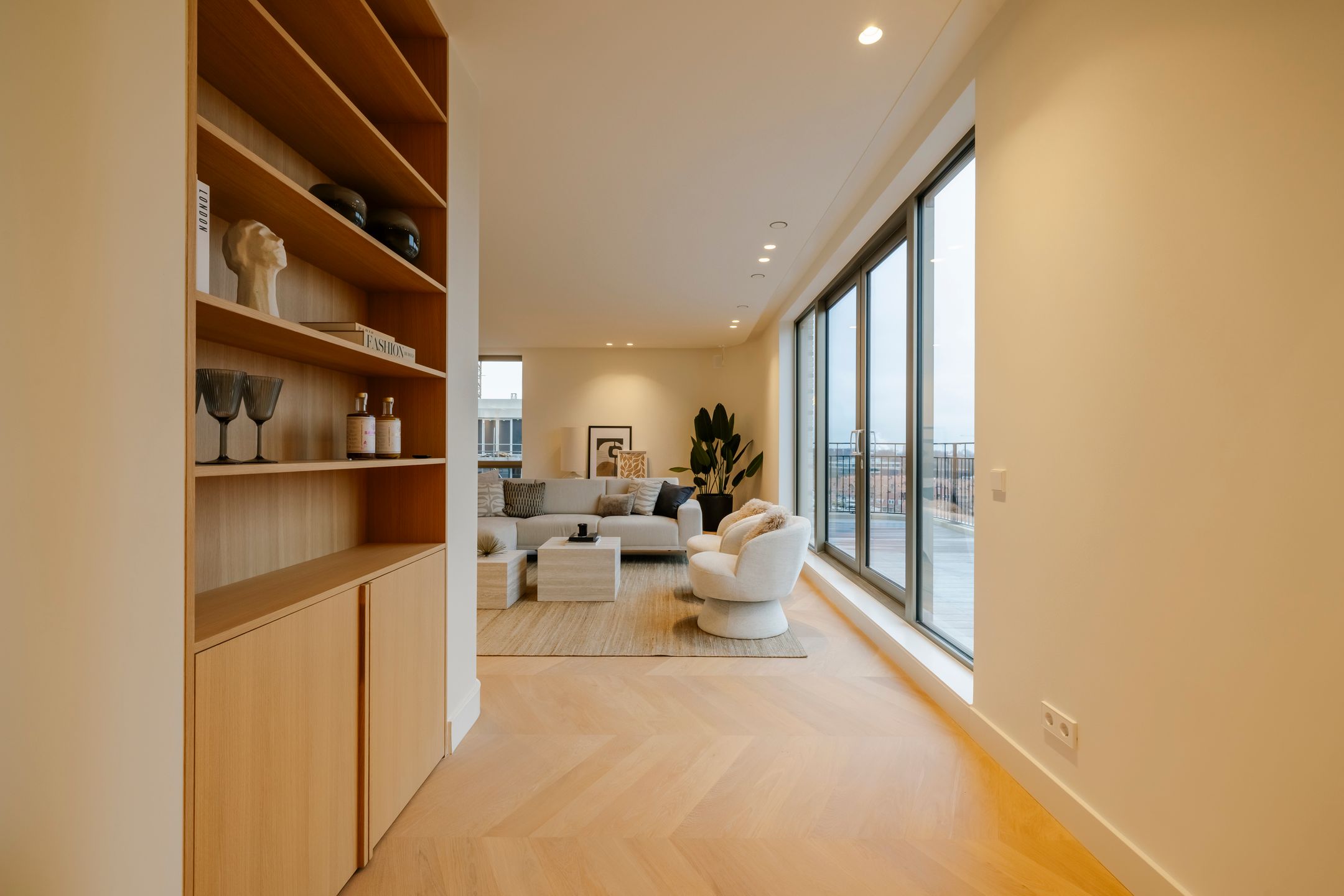 Luxurious Penthouse with Panoramic Views in Amsterdam Overhoeks — 15