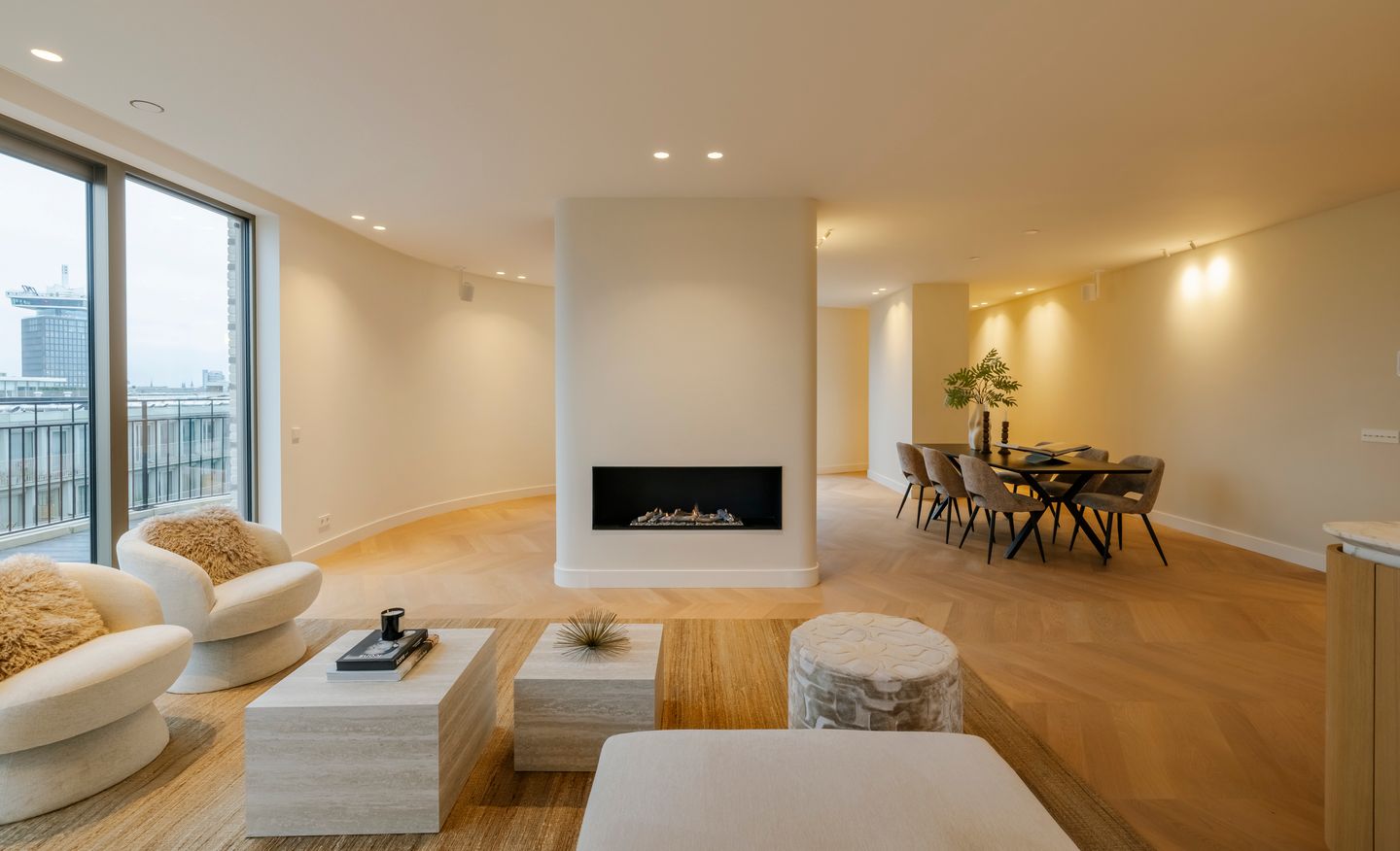 Luxurious Penthouse with Panoramic Views in Amsterdam Overhoeks — 20