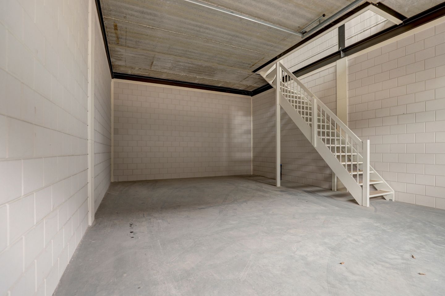 Bekijk foto 2 van Steur 418