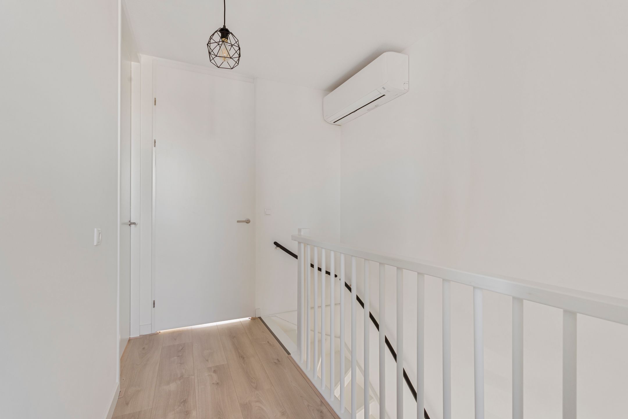 Foto 24 van Stationslaan 1272