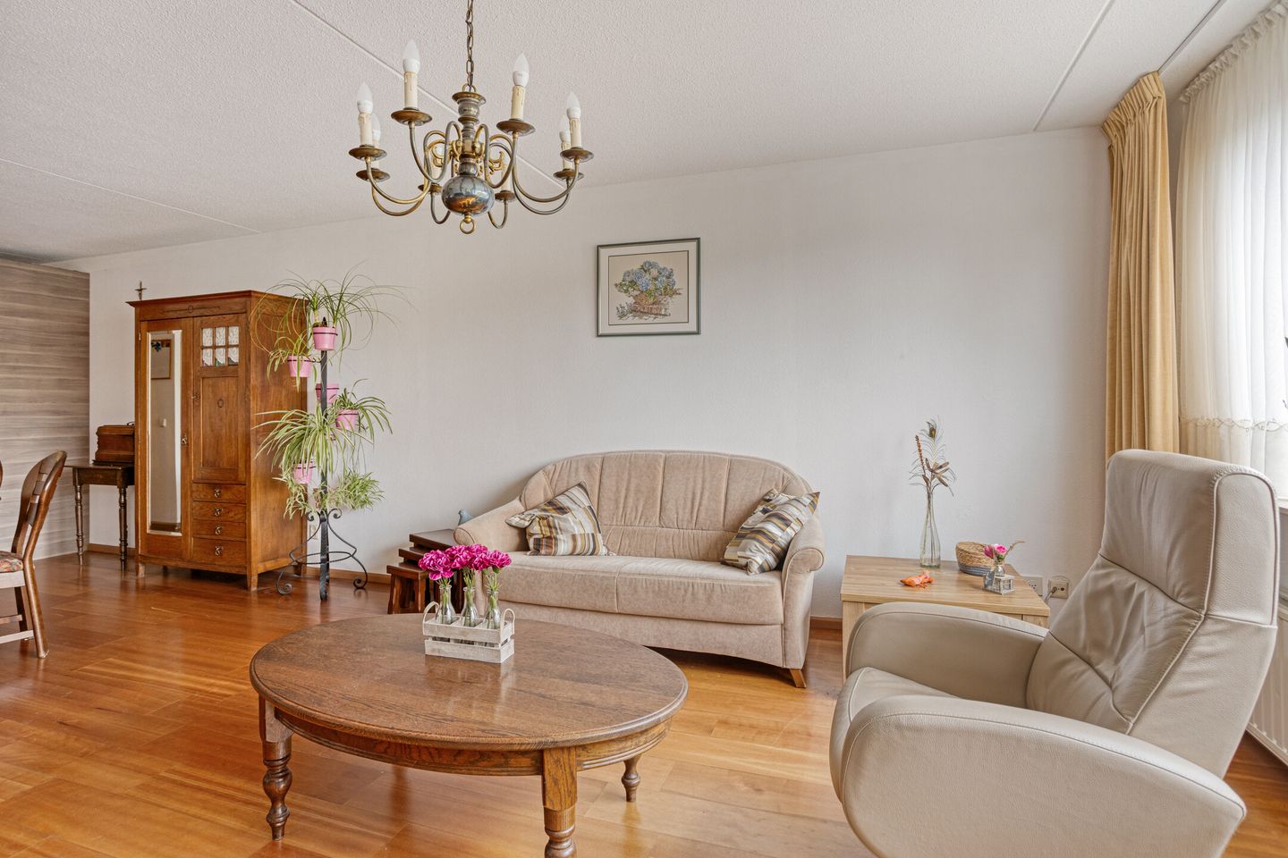 Photo 19 of Waldhoornlaan 37-C