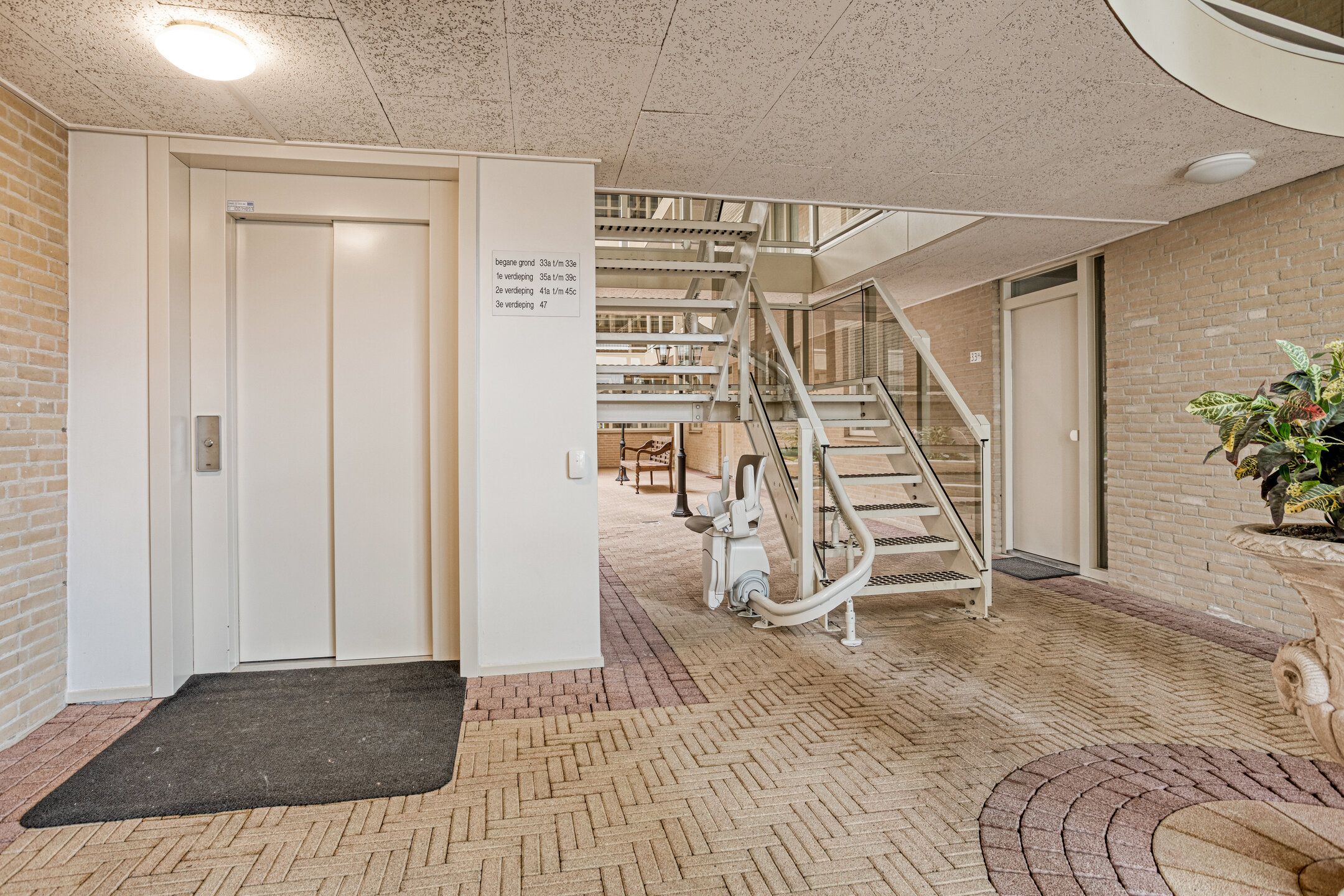 Photo 12 of Waldhoornlaan 37-C