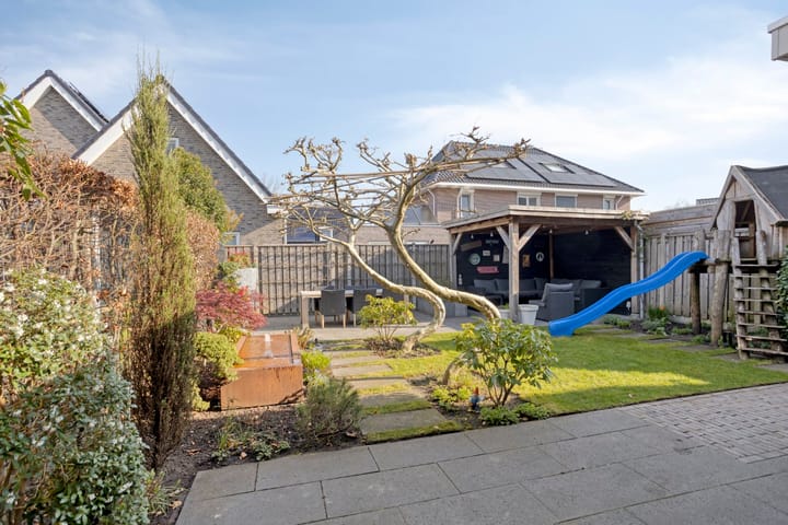 Photo 4 of Veerschuit 15