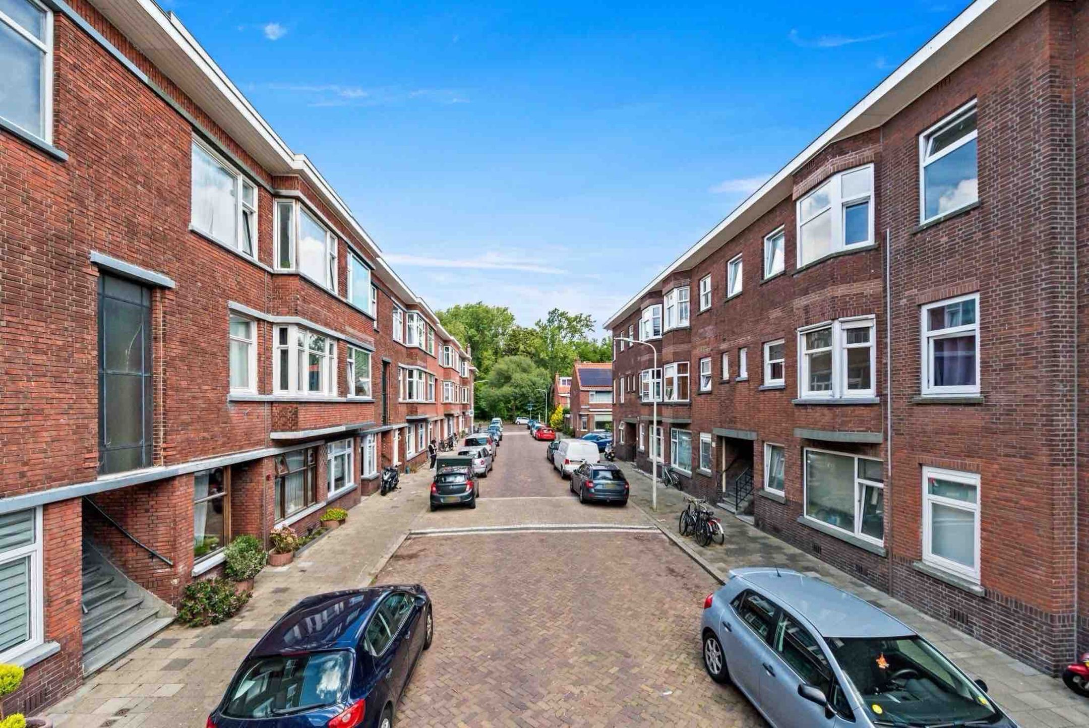 Photo 30 of Dautzenbergstraat 43