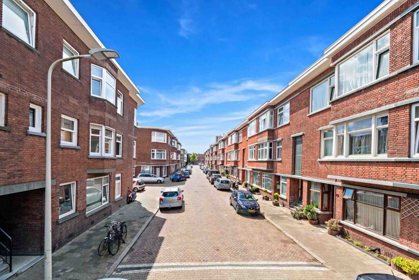 Photo 29 of Dautzenbergstraat 43