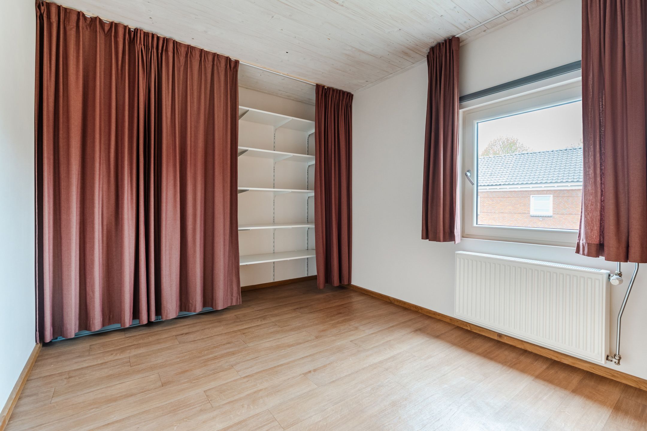 Photo 24 of Professor vd Veldenstraat 3