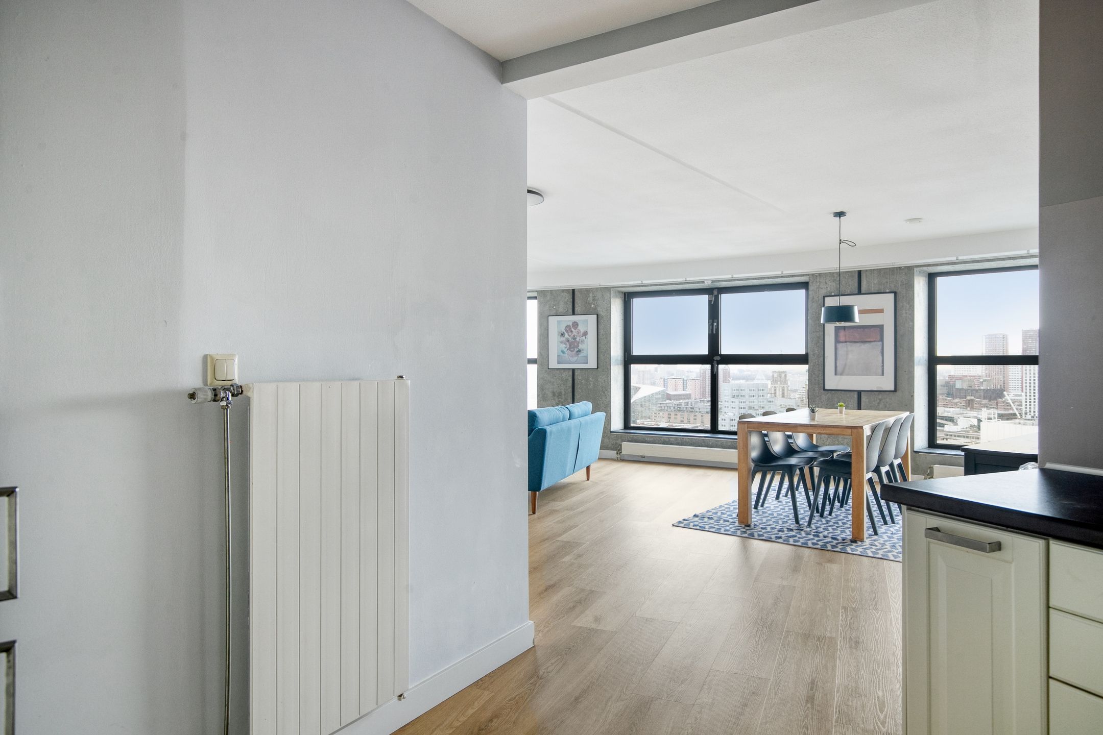 Foto 9 van Weena 247