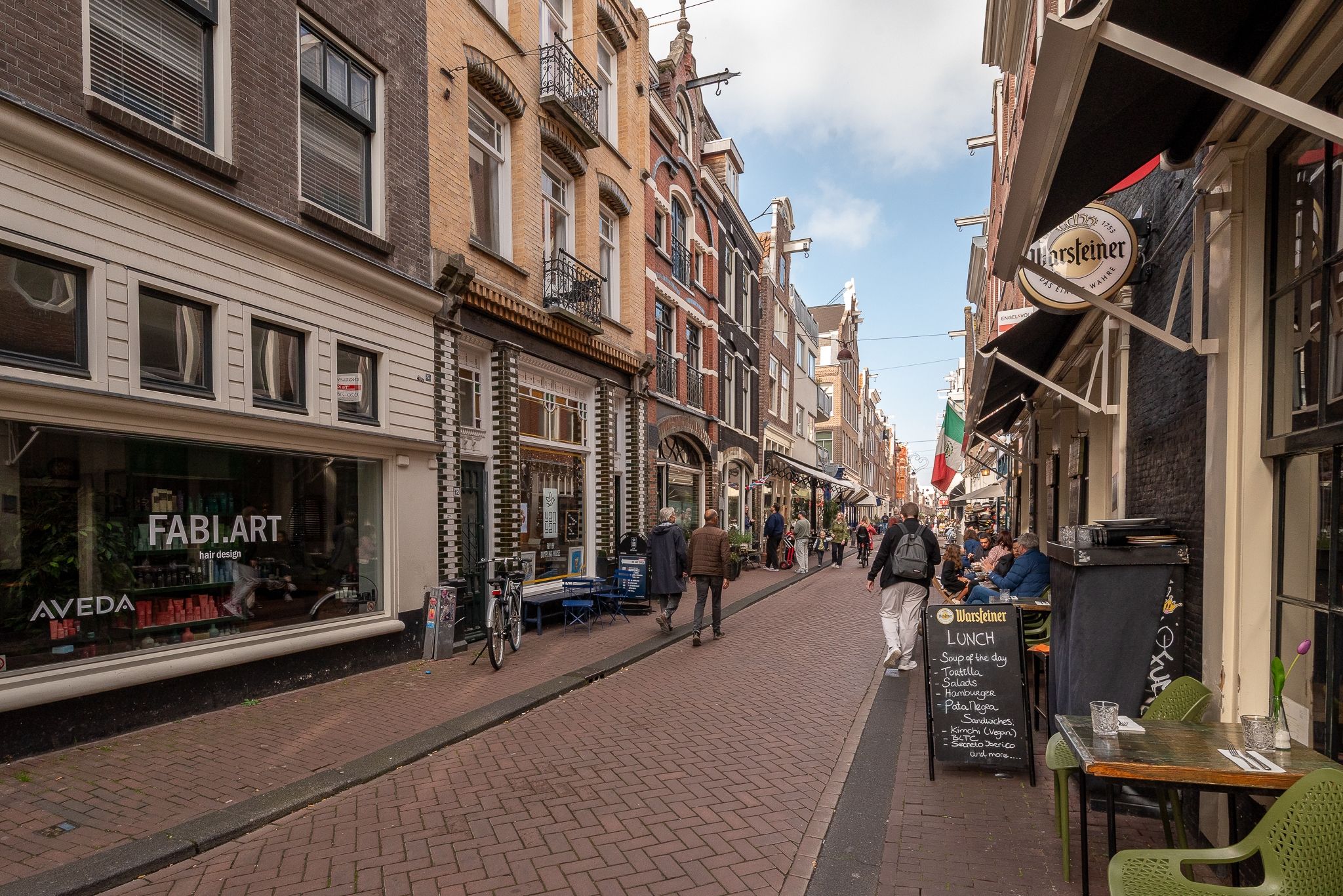 Photo 36 of Egelantiersstraat 49-H