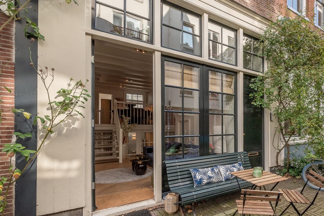 Photo 2 of Egelantiersstraat 49-H