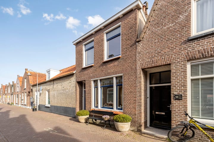 Photo 3 of Minderbroederstraat 12