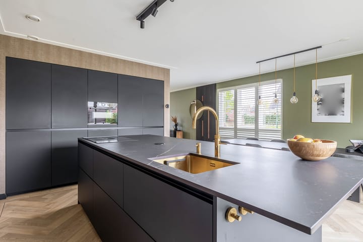 Photo 3 of Contrabasstraat 28