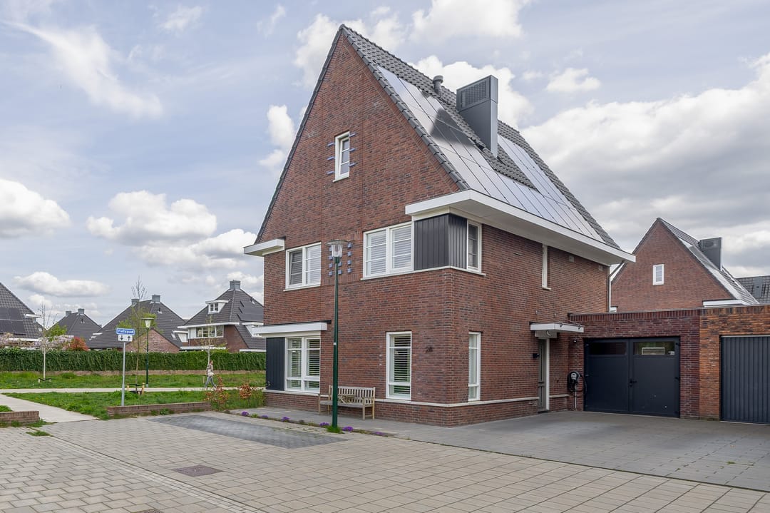 Photo 1 of Contrabasstraat 28