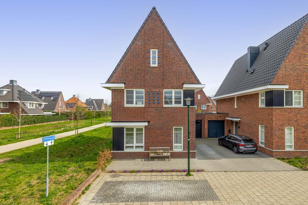 Photo 46 of Contrabasstraat 28