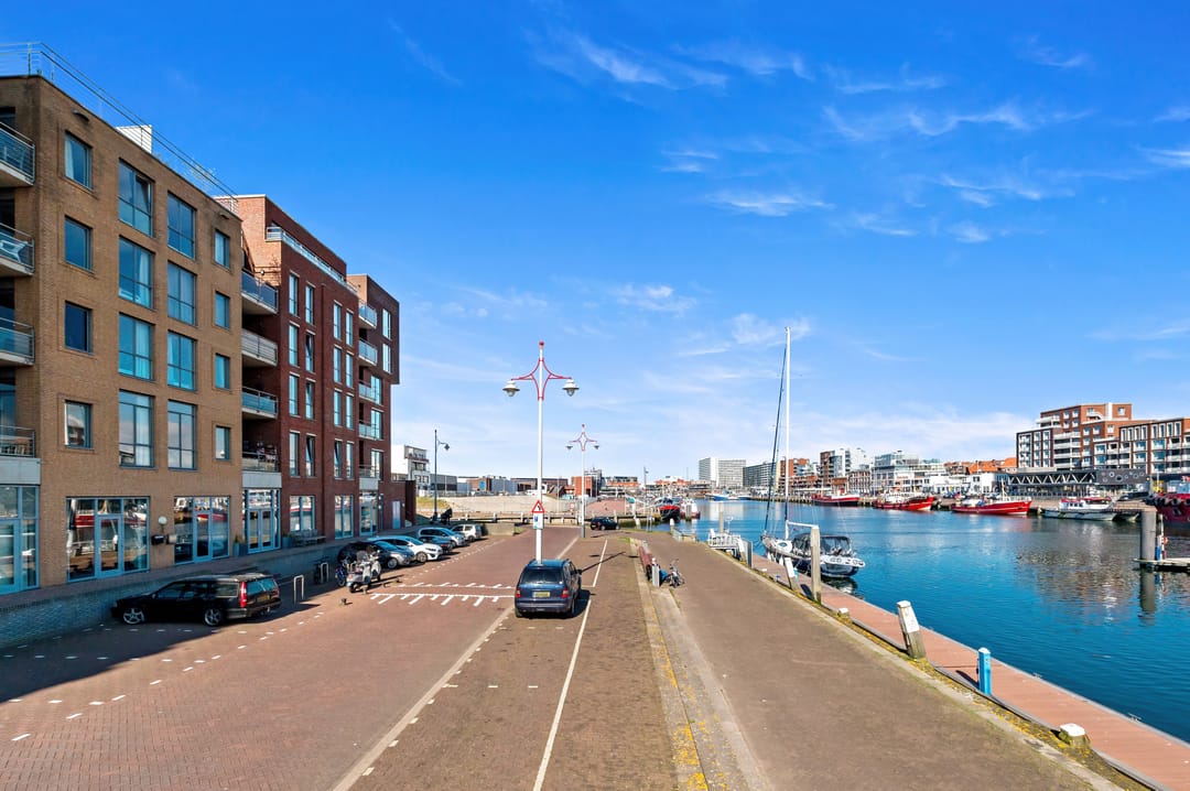 Photo 52 of Hellingweg 16-A