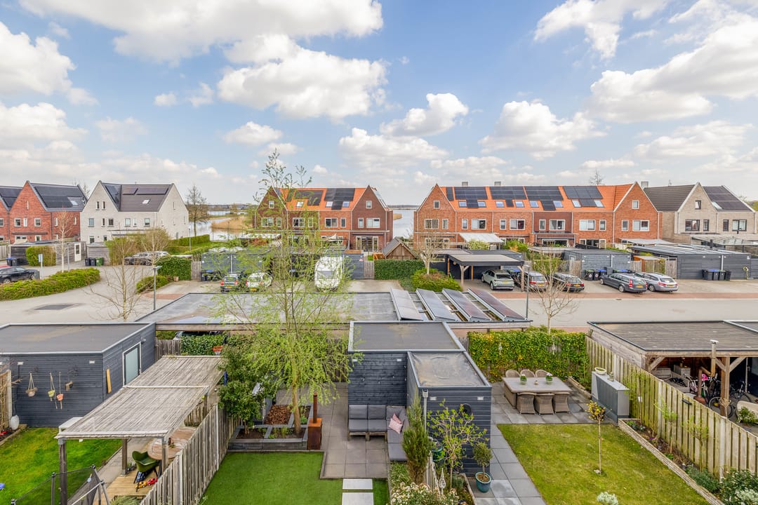 Foto 41 van Meeroeverslaan 190