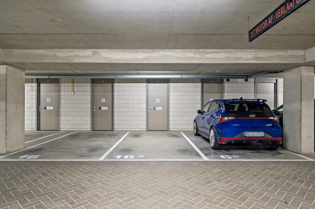 Photo 47 of Hellingweg 16-A