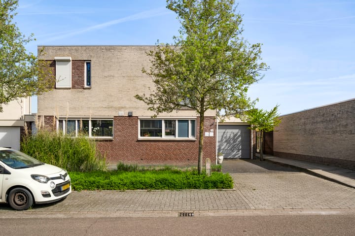 Photo 4 of Hoefstraat 34