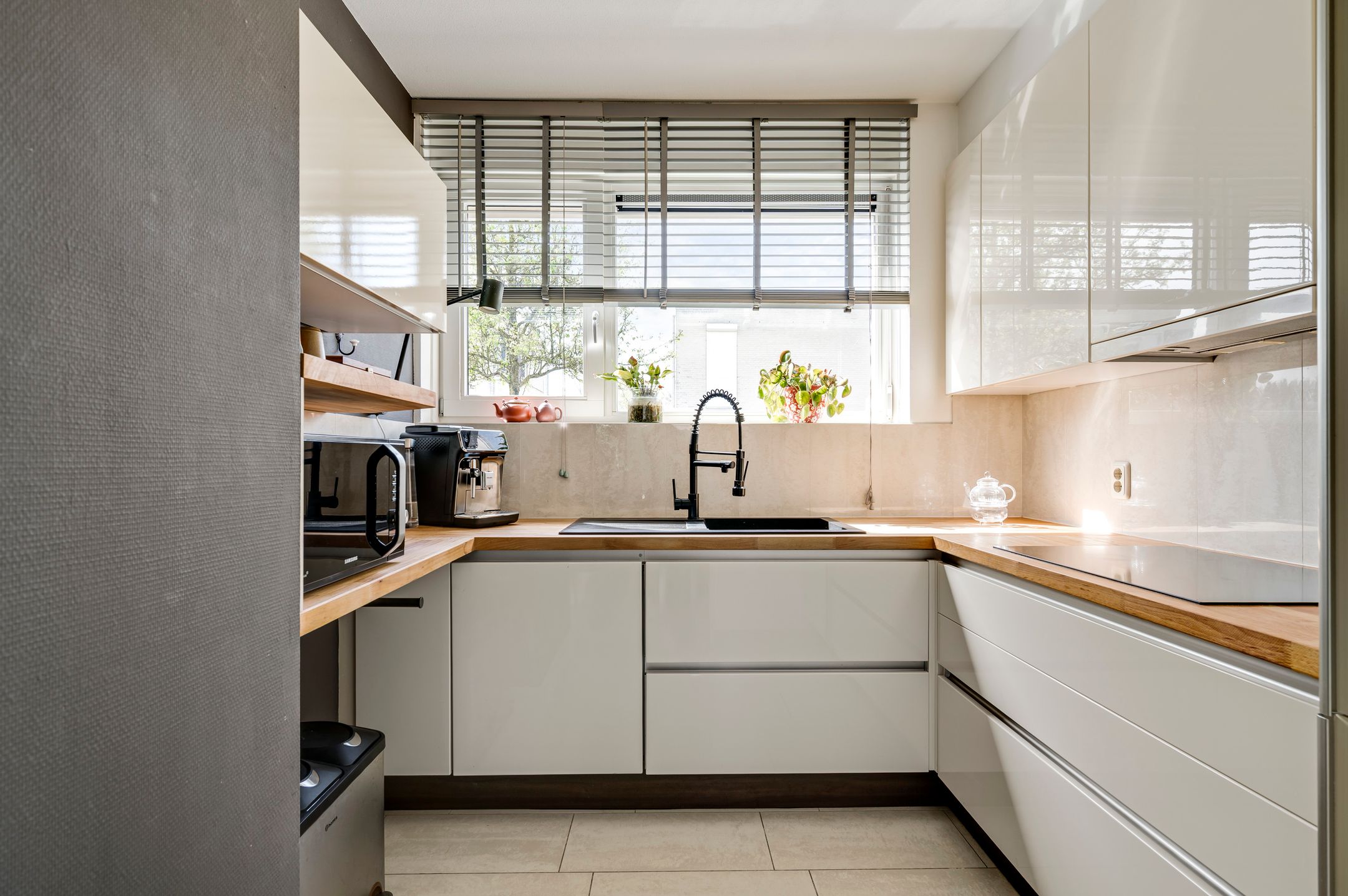 Photo 21 of Hoefstraat 34